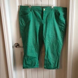 Green denim Capri pants